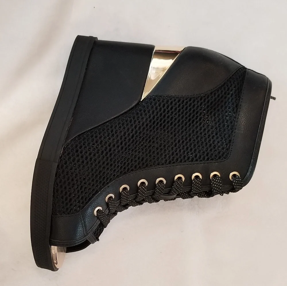 Peep toe mesh fishnet black gold lace up wedge